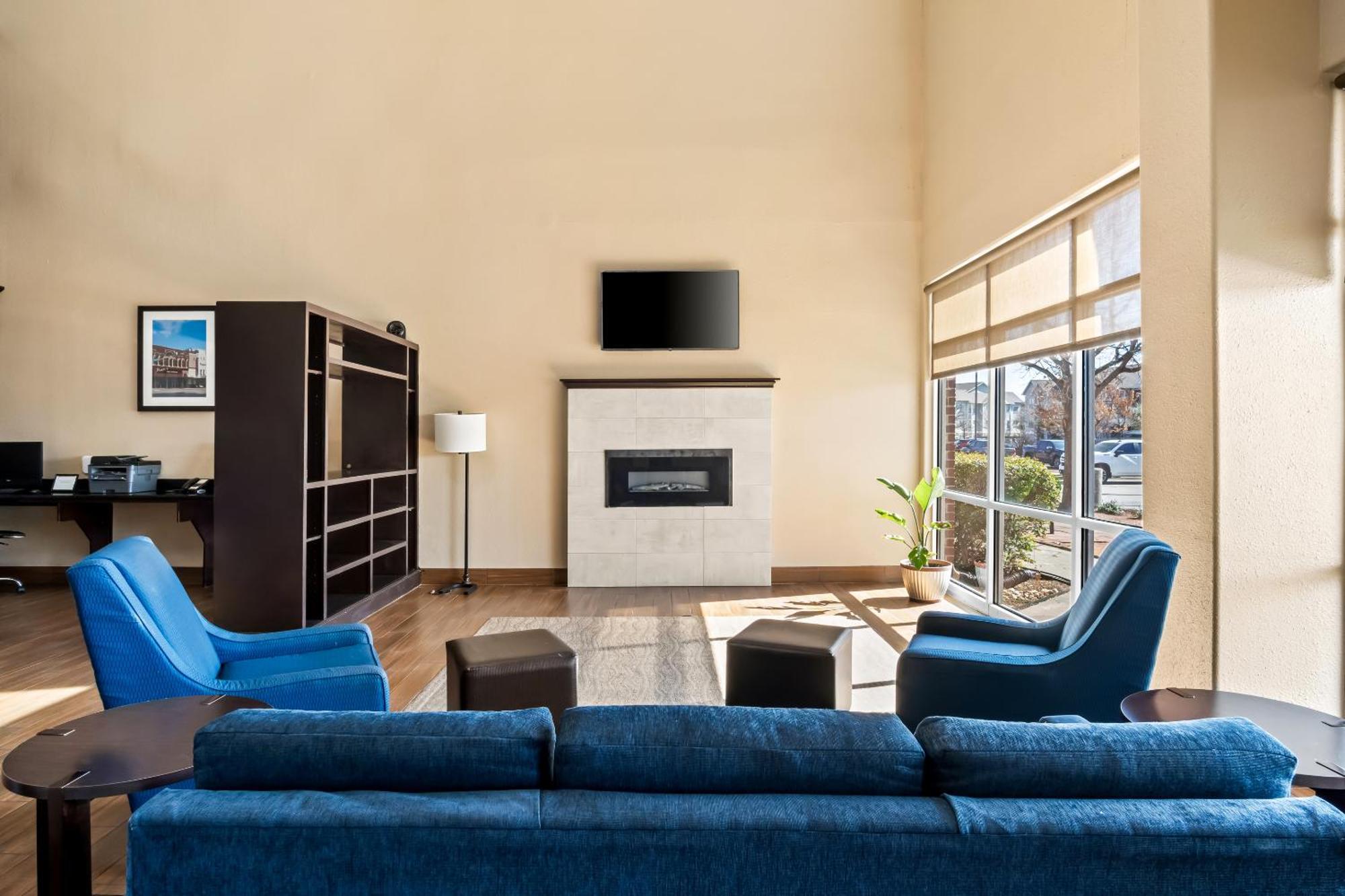 Comfort Suites Waxahachie - Dallas Ngoại thất bức ảnh